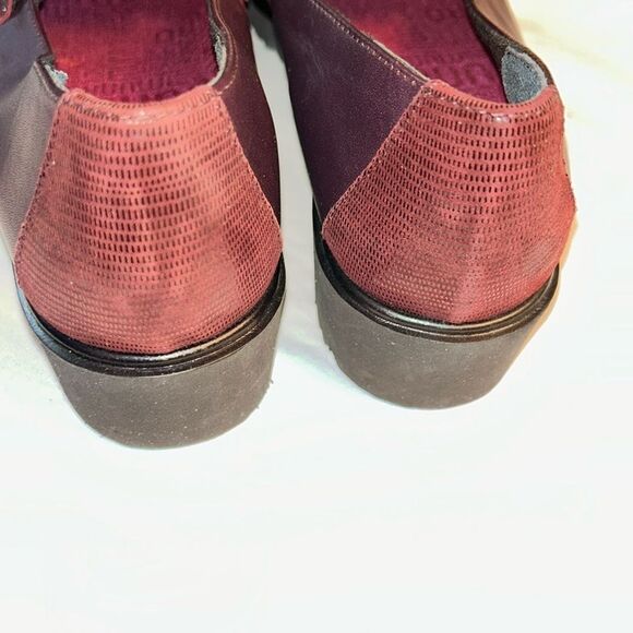 Munro Geana Wine Color Leather Loafers Shoes(Size 8M) - Picture 5 of 11